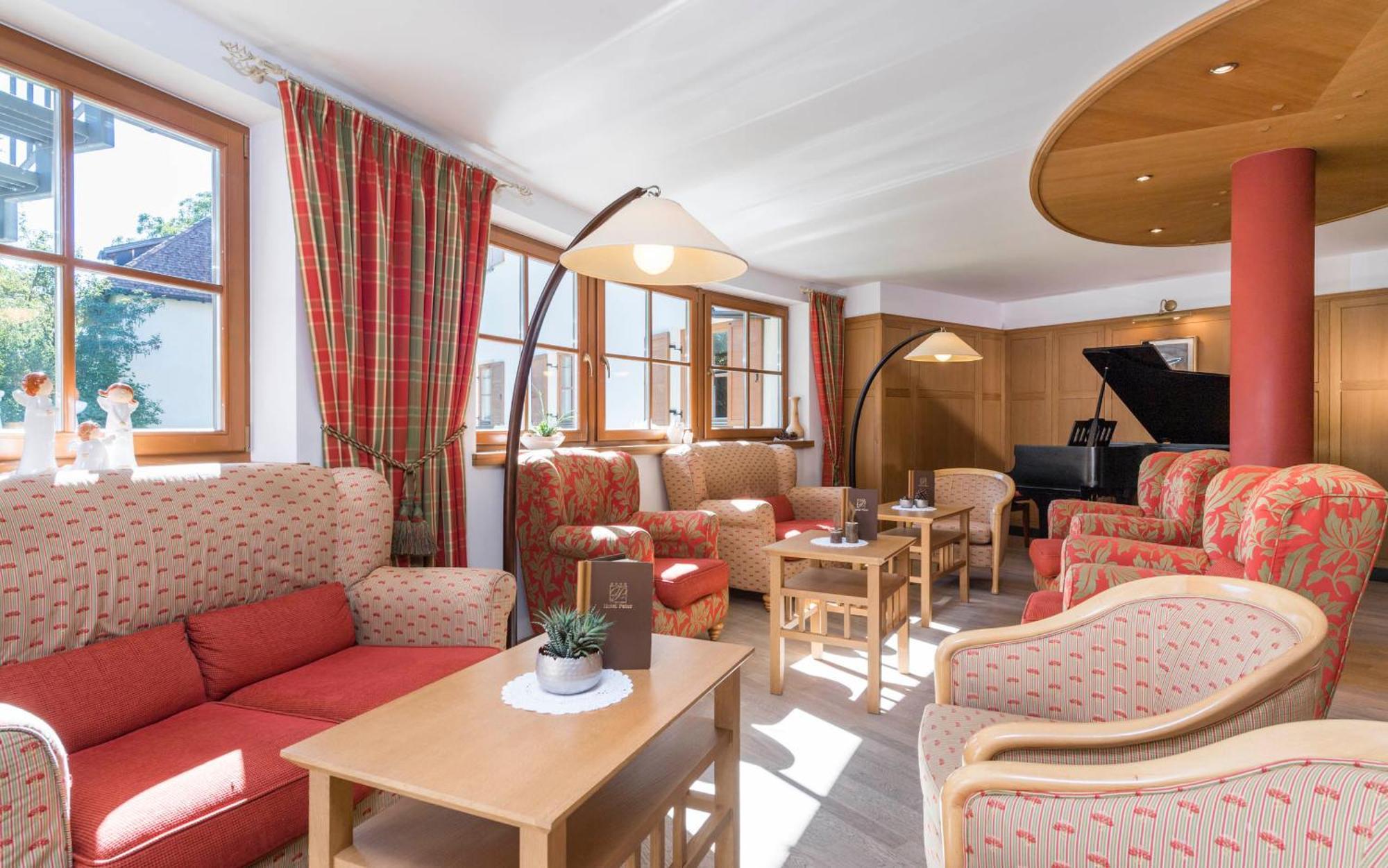 Hotel Peter Petersberg Екстериор снимка