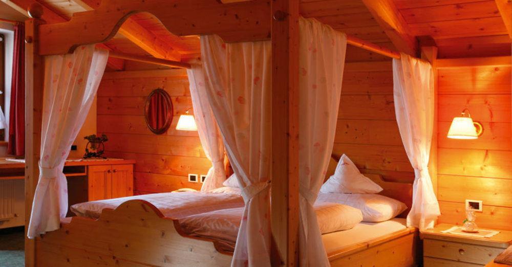 Hotel Peter Petersberg Екстериор снимка