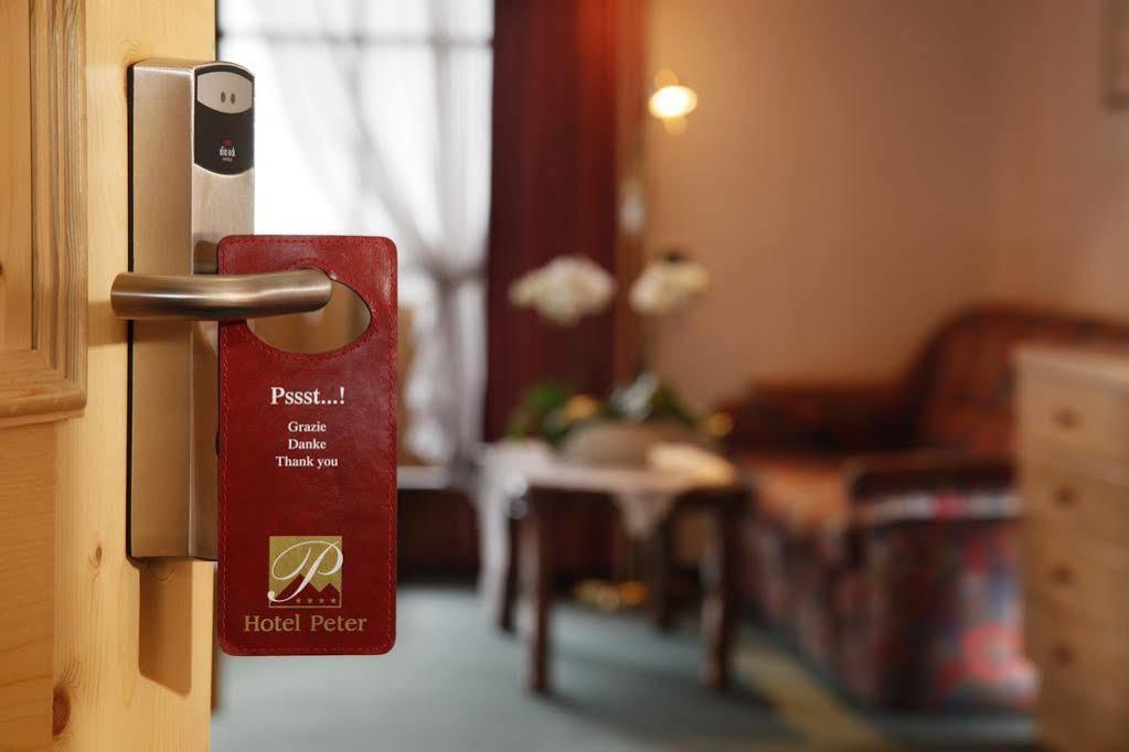 Hotel Peter Petersberg Екстериор снимка