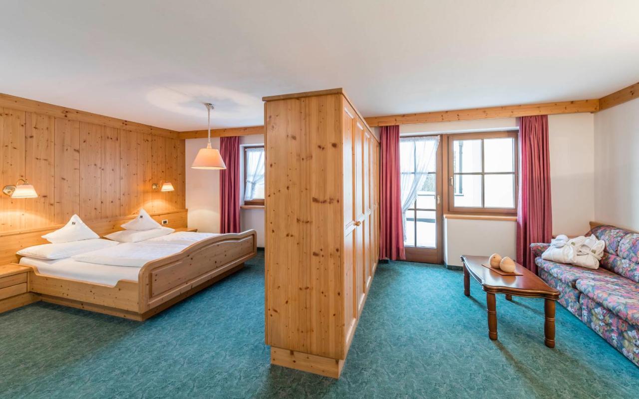 Hotel Peter Petersberg Екстериор снимка